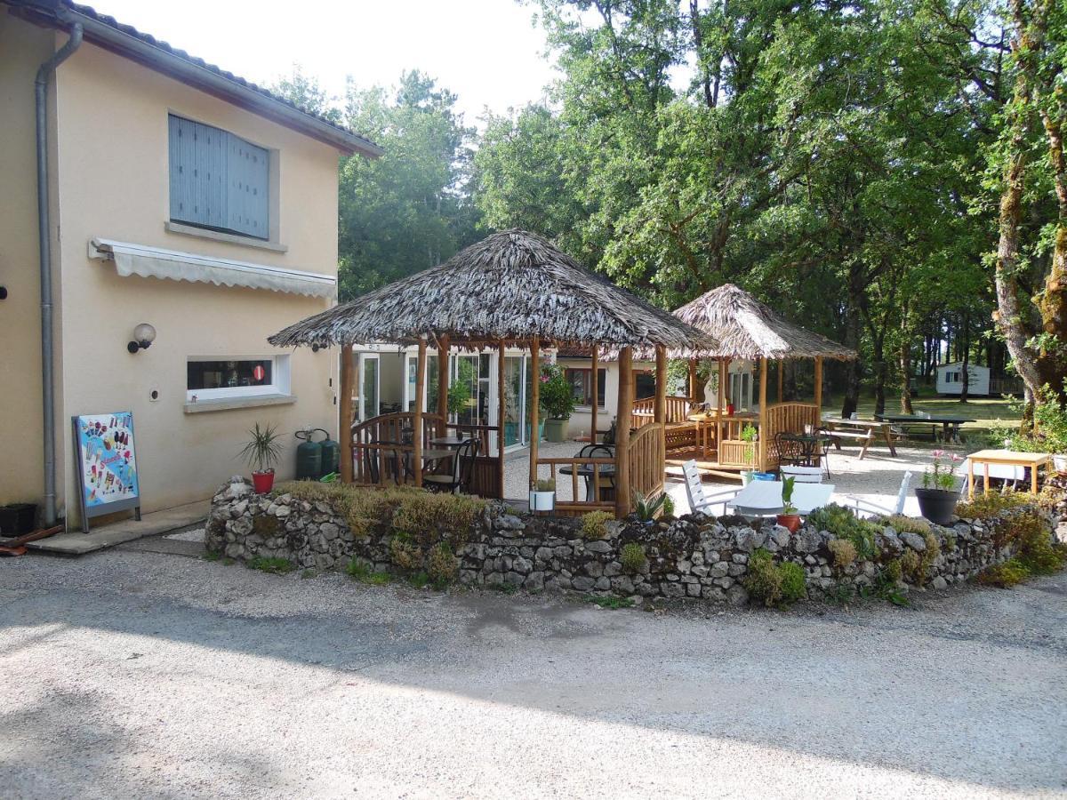 Camping Les Paillotes Payrac Exterior photo