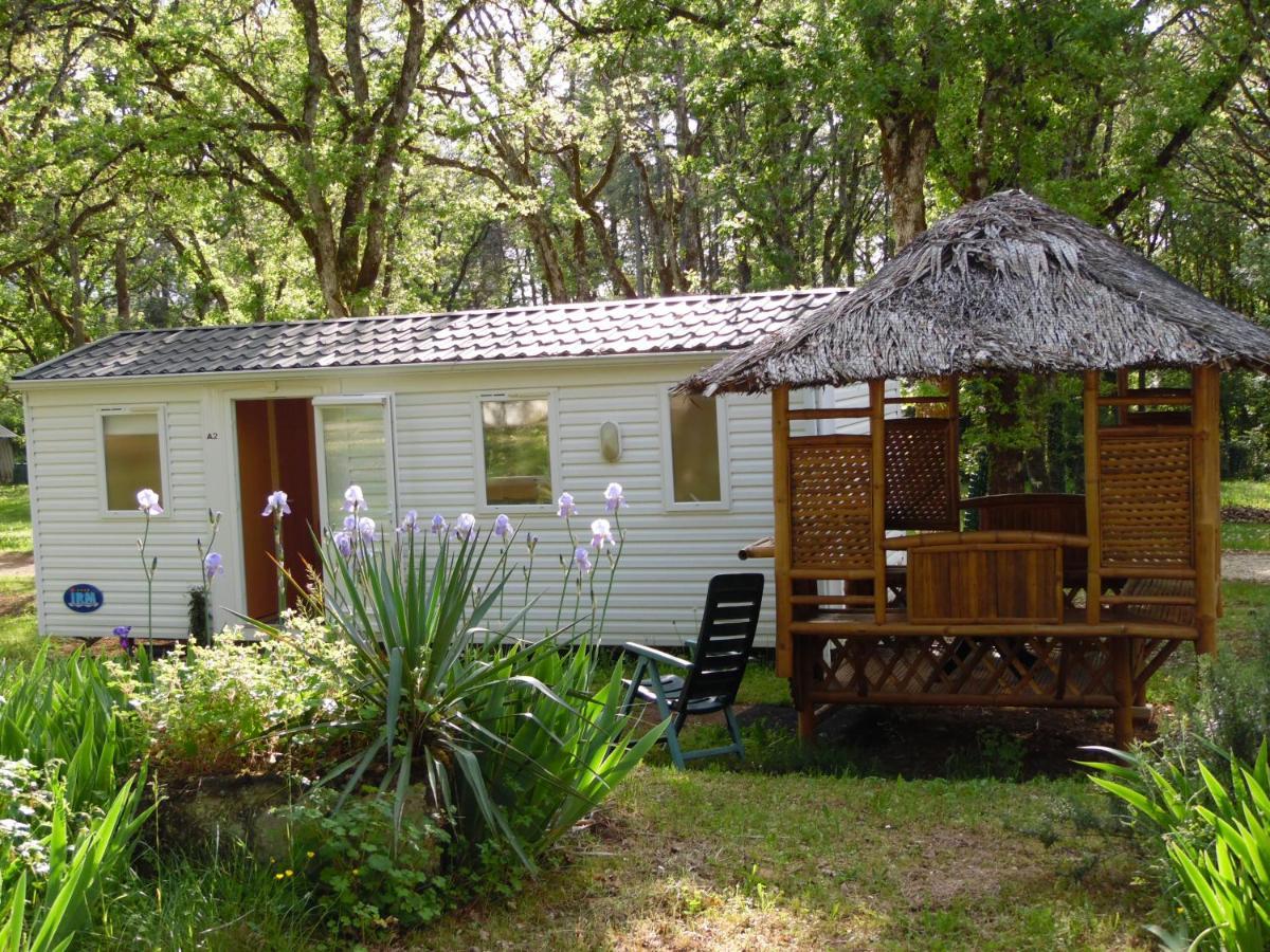 Camping Les Paillotes Payrac Exterior photo