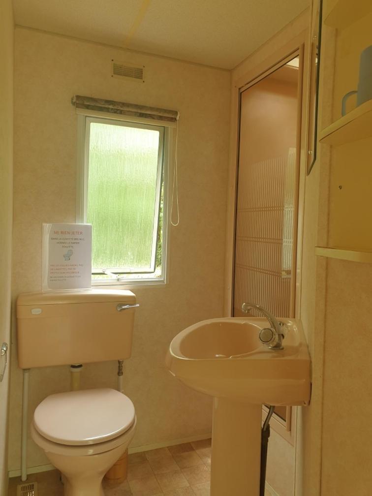 Camping Les Paillotes Payrac Exterior photo