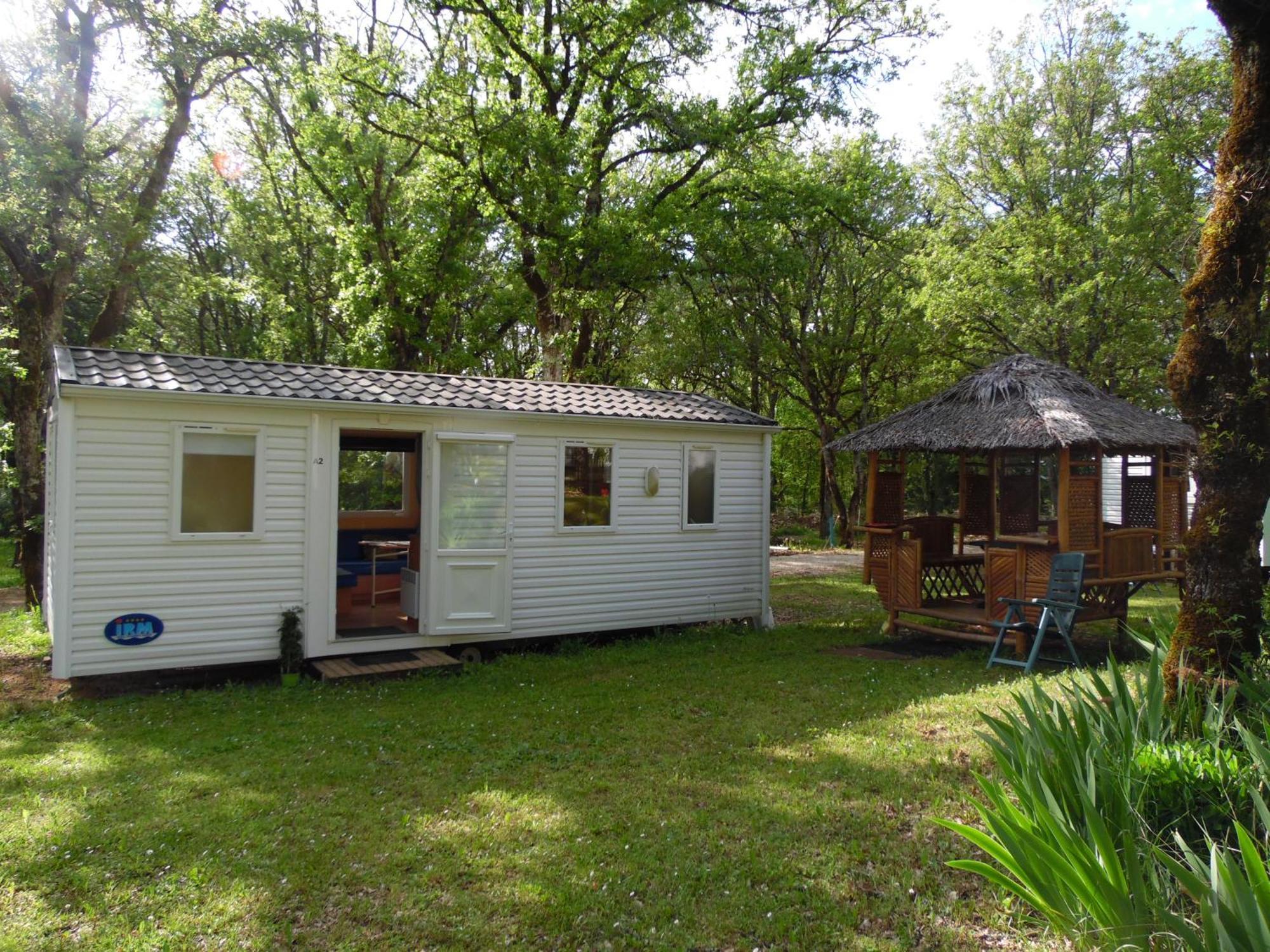 Camping Les Paillotes Payrac Exterior photo