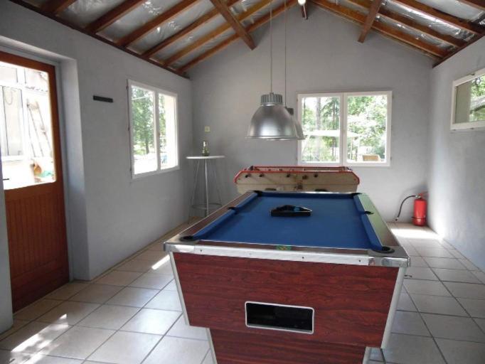 Camping Les Paillotes Payrac Exterior photo